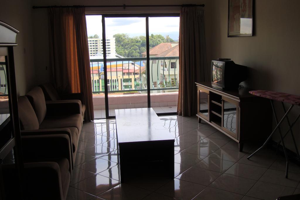 Dorcas Service Apartment - Marina Court Kota Kinabalu Zewnętrze zdjęcie