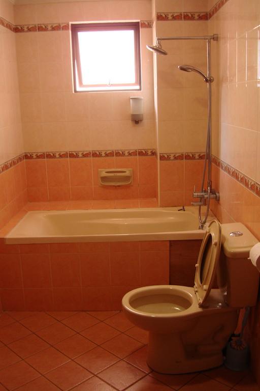 Dorcas Service Apartment - Marina Court Kota Kinabalu Zewnętrze zdjęcie
